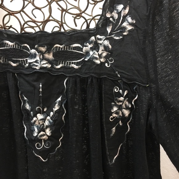 Free People Bed of Roses embroidered blouse - Picture 4 of 13